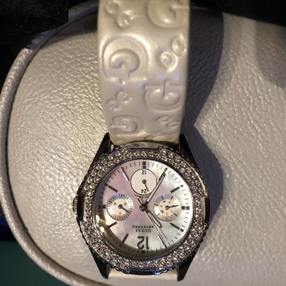 Guess Watch